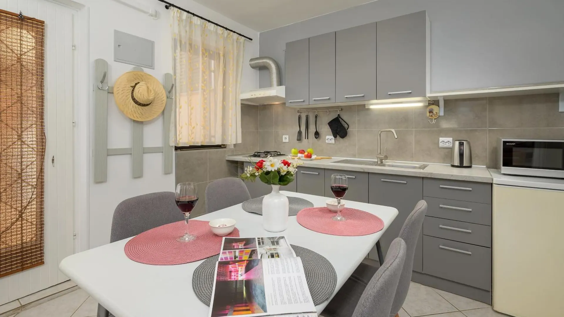 Apartment Gemuetliche Ferienwohnung 5 Stinjan Croatia