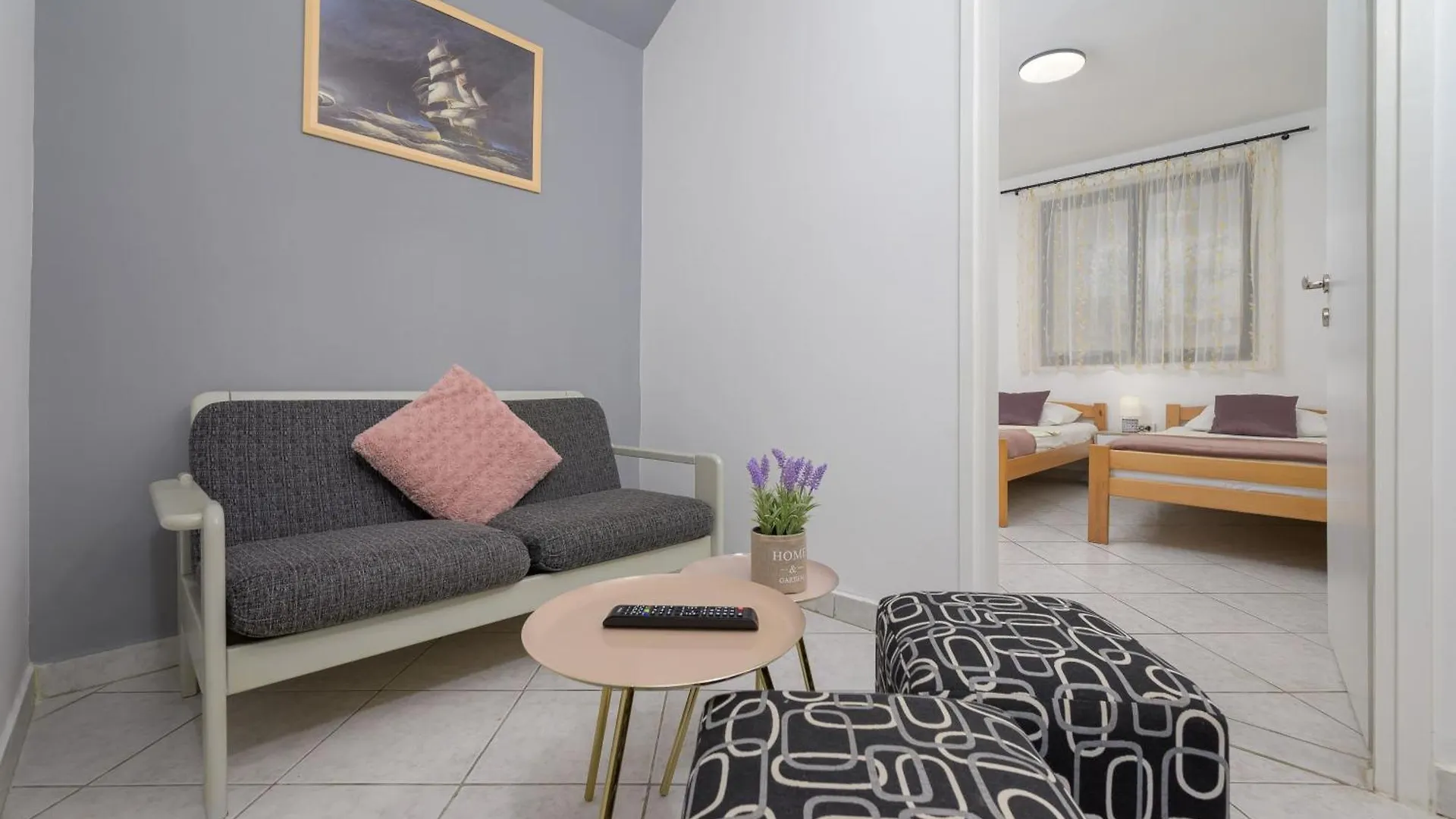 Gemuetliche Ferienwohnung 5 Stinjan