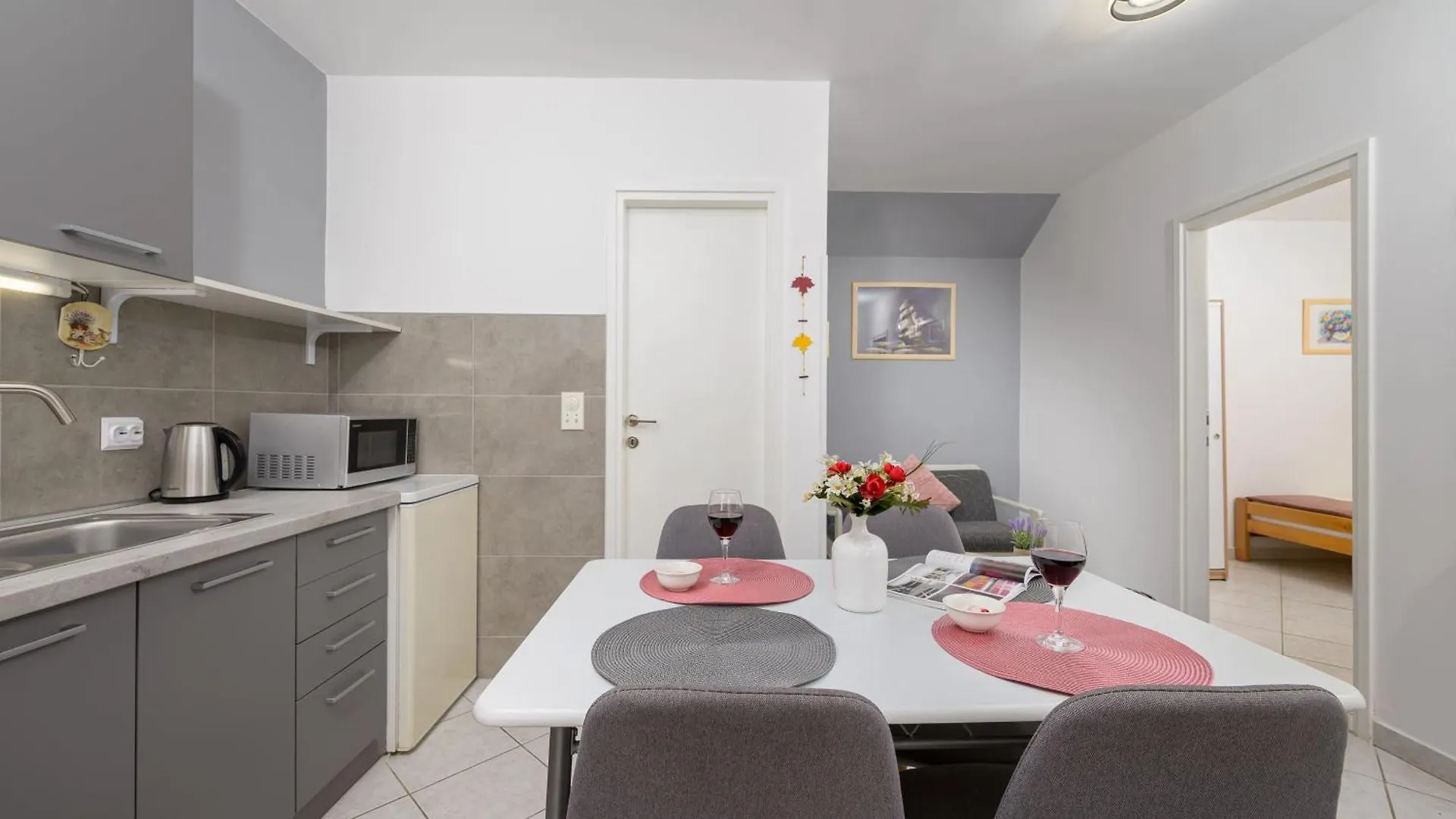 Gemuetliche Ferienwohnung 5 Stinjan